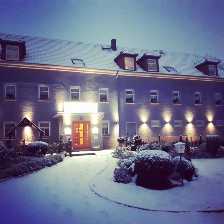 Logis L Auberge Gutshof 比绍夫斯韦尔达 外观 照片